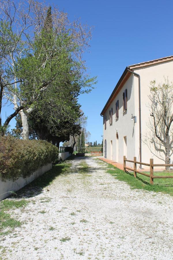 Agriturismo Poggio Agli Ulivi Riotorto Exterior photo