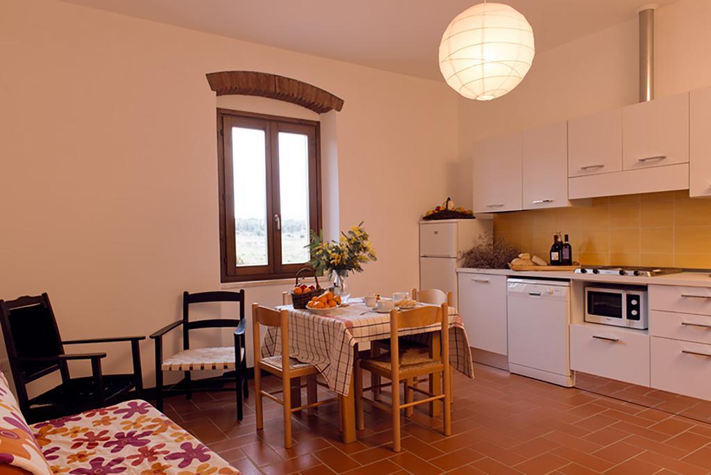 Agriturismo Poggio Agli Ulivi Riotorto Exterior photo