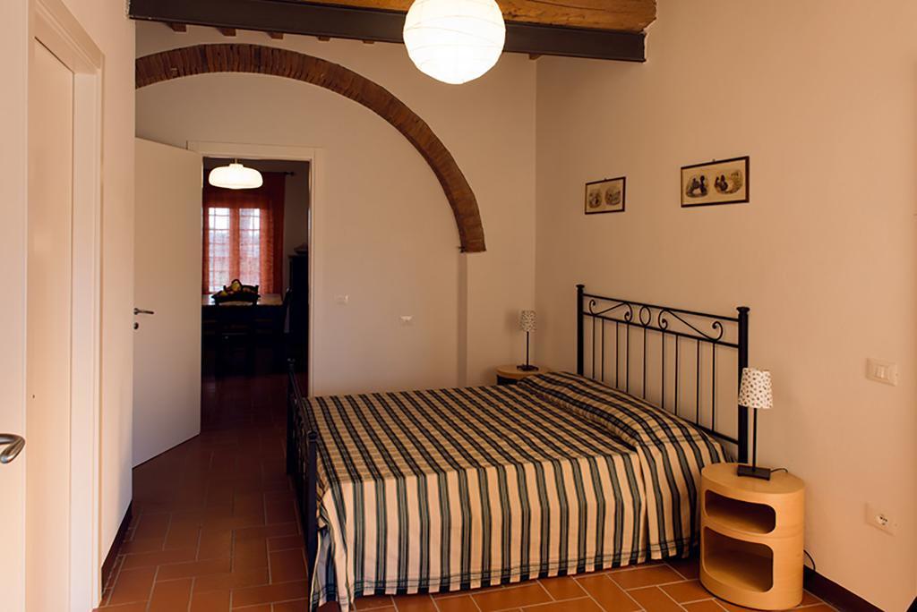 Agriturismo Poggio Agli Ulivi Riotorto Exterior photo